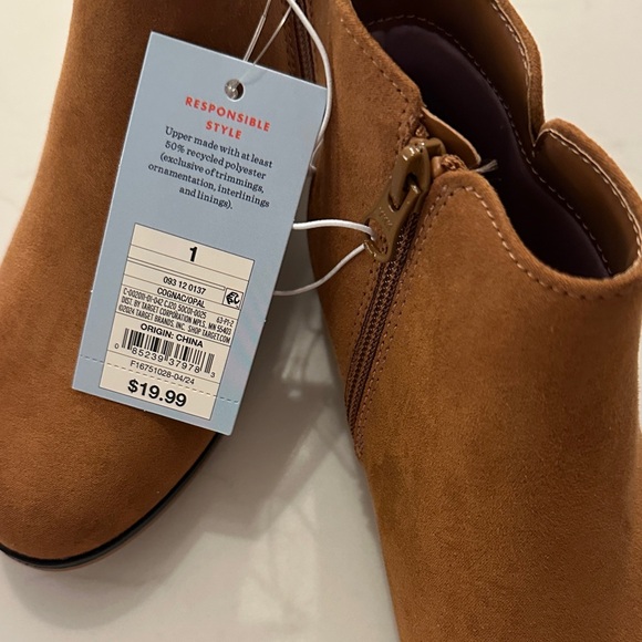 Cat & Jack Tan Kids Boots with Side Zipper - Picture 5 of 5